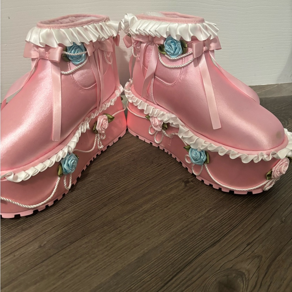 Dolls Kill / Sugar Thrillz Just Desserts Ankle Boots - Picture 7 of 13